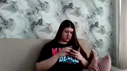 Aletta Oushen online show from March 2025 08:27:01 AM