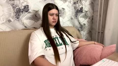 Aletta Oushen online show from March 2025 02:10:02 PM