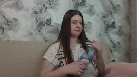 Aletta Oushen online show from March 2025 01:14:02 PM