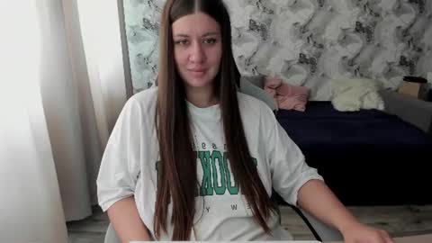 Snapshot of aletta_oushen chatting on July 2026 09:04:01 AM Aletta Oushen online show from July 2026 09:04:01 AM