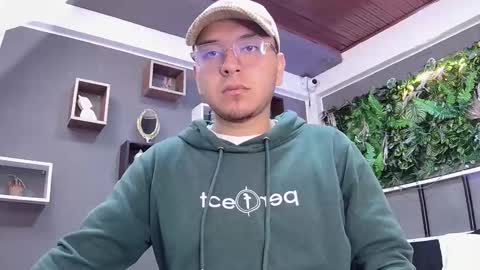 Alex online show from March 2025 12:22:01 PM