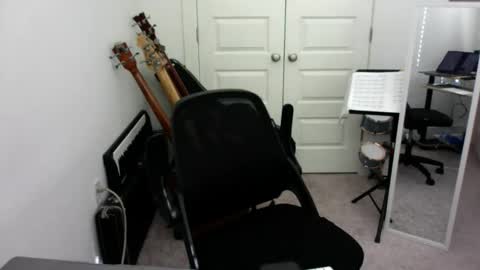 alex_boycd online show from November 2025 04:17:02 PM