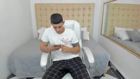 alex online show from December 2025 11:36:02 AM