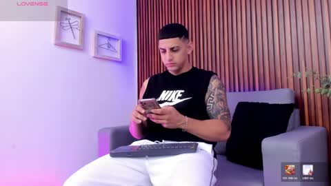 alex online show from April 2026 11:58:01 AM