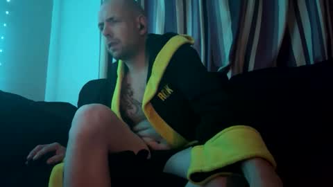 alex_essex69 online show from September 2025 12:01:02 AM