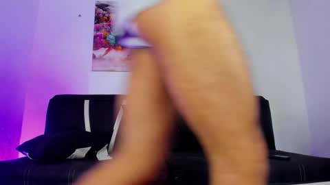 i am Alex online show from January 2025 04:12:01 AM