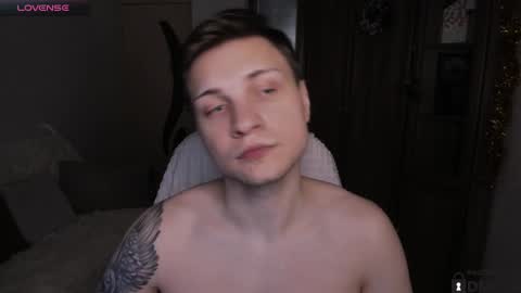 alex_milson online show from December 2025 06:38:02 PM