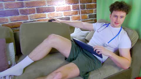 Snapshot of alex_onelove chatting on June 2026 11:46:02 AM Alex online show from June 2026 11:46:02 AM