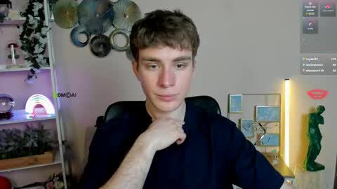 Alex online show from May 2026 12:33:02 PM
