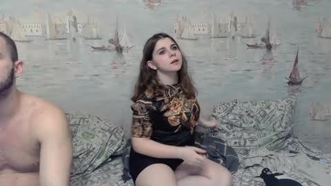 Alex and Sarah online show from January 2025 01:39:02 AM