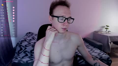 alex_silent online show from February 2025 10:04:02 AM