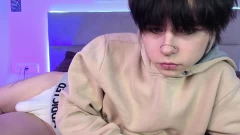 Alex Valley online show from April 2026 11:09:01 PM