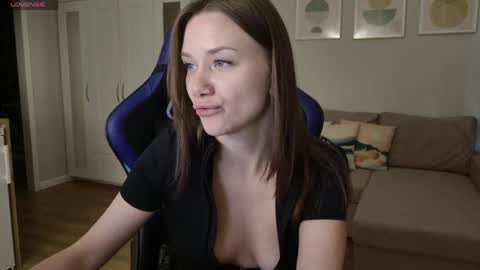 Snapshot of alexa_feels chatting on May 2026 04:36:02 PM Little Duck homie online show from May 2026 04:36:02 PM