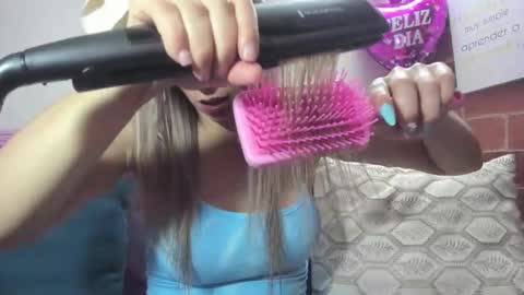 alexa latina online show from October 2025 04:30:02 PM