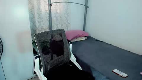 Snapshot of alexa_louise chatting on January 2025 04:47:01 AM ALEXA - DONT FORGET TO FOLLOW AND RATE ME THUMBS UP online show from January 2025 04:47:01 AM