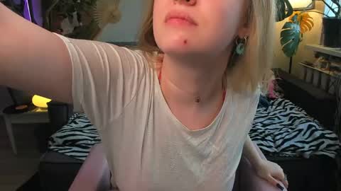 alexa_pirs online show from April 2026 02:00:01 PM