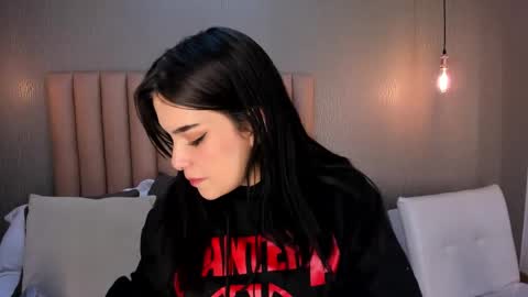 Alexa Thaylor online show from January 2025 02:41:01 PM