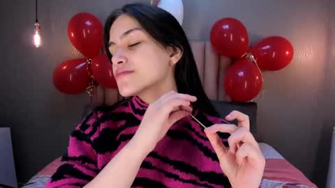 Alexa Thaylor online show from February 2025 02:43:02 PM