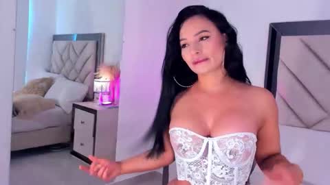 alexa_tobar online show from January 2026 07:37:02 PM
