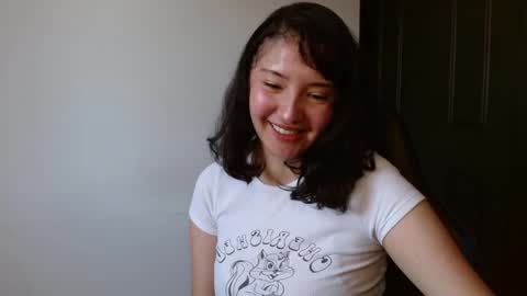 Snapshot of alexaa08 chatting on May 2026 02:33:02 PM Alexandra 3 online show from May 2026 02:33:02 PM