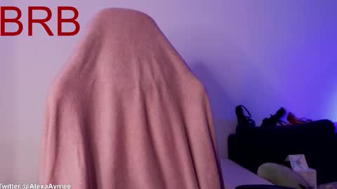 Snapshot of alexaaimee chatting on October 2025 01:58:02 AM Alexa online show from October 2025 01:58:02 AM