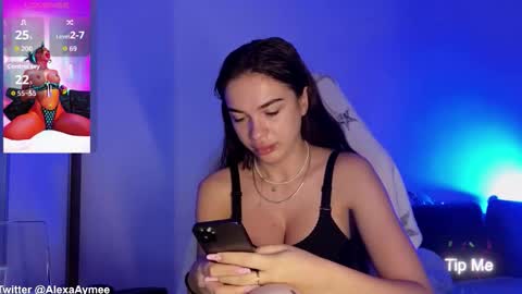 Snapshot of alexaaimee chatting on November 2025 01:38:01 AM Alexa online show from November 2025 01:38:01 AM