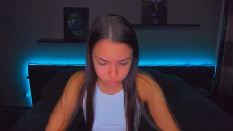 angel online show from October 2025 12:20:01 AM