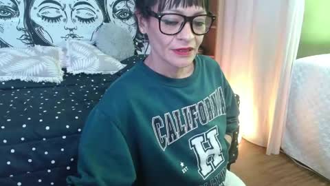 Snapshot of alexandra_jonas chatting on May 2026 02:57:01 PM alexandra_jonas online show from May 2026 02:57:01 PM