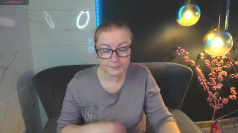 Snapshot of alexandra_kind chatting on December 2024 05:18:02 AM Alexandra online show from December 2024 05:18:02 AM