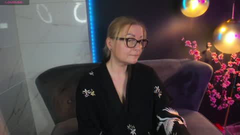 Snapshot of alexandra_kind chatting on December 2024 04:51:01 PM Alexandra online show from December 2024 04:51:01 PM