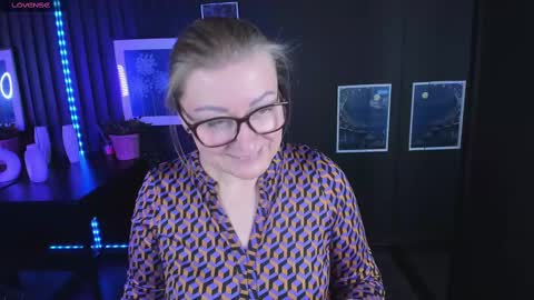 Snapshot of alexandra_kind chatting on February 2025 03:23:02 AM Alexandra online show from February 2025 03:23:02 AM