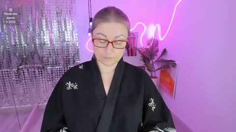 Alexandra online show from March 2026 06:03:01 PM