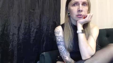 Alexandra online show from September 2025 07:47:02 PM