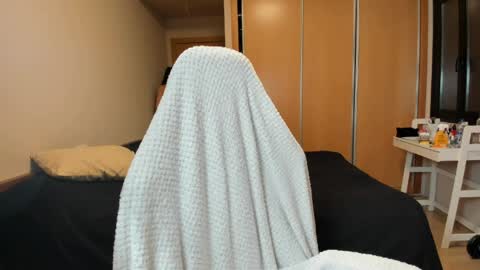 Snapshot of alexarayjoel chatting on April 2026 07:35:01 AM Alexa online show from April 2026 07:35:01 AM