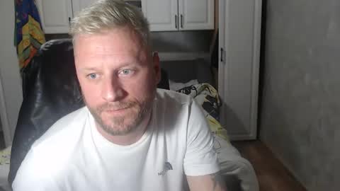 onlyfans..alexyno2022 online show from December 2025 04:44:01 PM