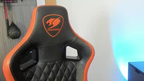 alexfloreszzz online show from September 2025 02:30:02 PM