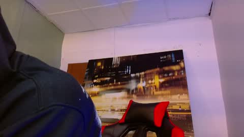 Snapshot of alexgiraldo__ chatting on May 2026 12:55:02 PM alexgiraldo__ online show from May 2026 12:55:02 PM