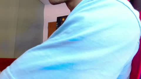 Snapshot of alexgiraldo__ chatting on May 2026 04:21:02 AM alexgiraldo__ online show from May 2026 04:21:02 AM