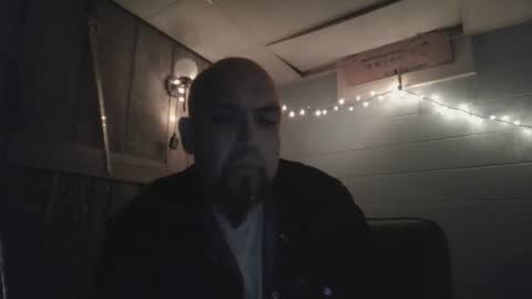 Snapshot of alexhorton85 chatting on November 2025 02:35:01 AM Rev2end online show from November 2025 02:35:01 AM