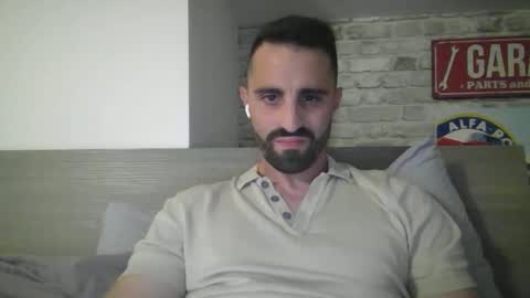 alexhot132 online show from May 2026 08:58:02 PM
