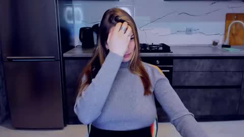 Alexia online show from February 2025 04:14:01 PM