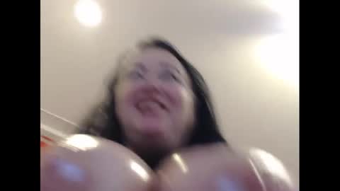 Snapshot of alexie33 chatting on January 2025 12:39:02 PM alexie33 online show from January 2025 12:39:02 PM