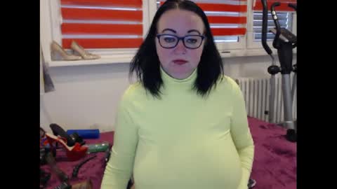 Snapshot of alexie33 chatting on January 2025 09:29:01 AM alexie33 online show from January 2025 09:29:01 AM