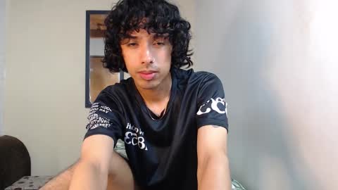 Alexis online show from October 2025 12:33:02 AM