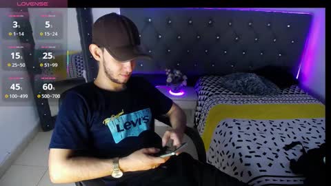 alexiscollinss online show from March 2025 03:24:01 AM