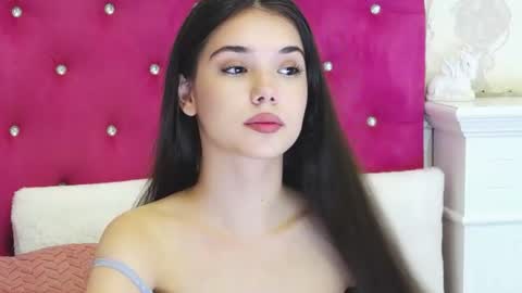 Snapshot of alexisdevine chatting on July 2026 07:23:02 AM alexisdevine online show from July 2026 07:23:02 AM
