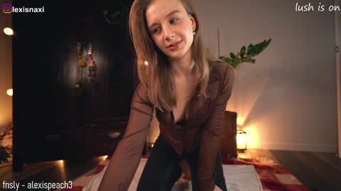 Snapshot of alexispeach chatting on December 2024 09:23:01 PM Alexis--  online show from December 2024 09:23:01 PM