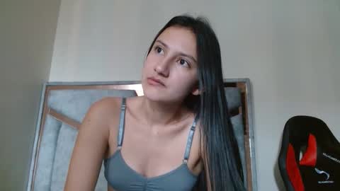 alex y luisa online show from April 2026 03:37:01 PM