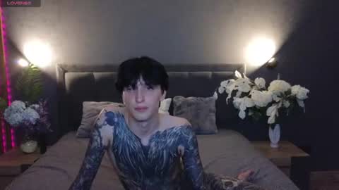 Snapshot of alexxone_ chatting on June 2026 08:13:01 AM Alex online show from June 2026 08:13:01 AM