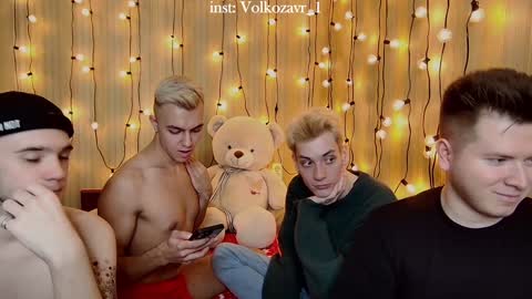 Snapshot of alexxx_d chatting on December 2024 05:55:02 PM AlexDimaIgor online show from December 2024 05:55:02 PM